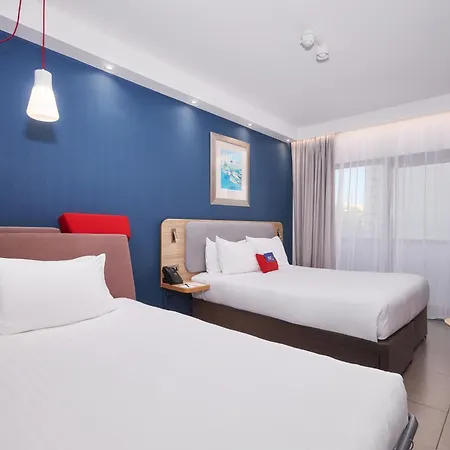 Отель Express - Malta By Ihg