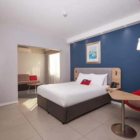 Express - Malta By Ihg Сент Джулианс