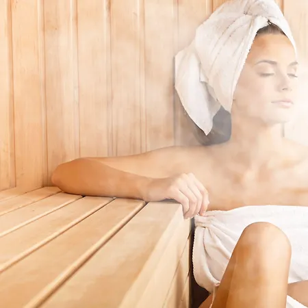 Express - Malta By Ihg מלון