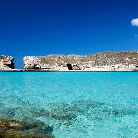 Express - Malta By Ihg Отель