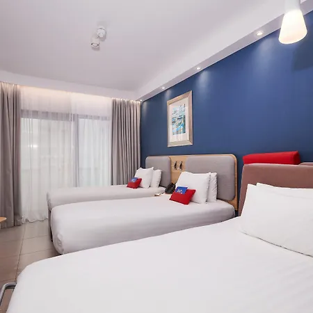 Express - Malta By Ihg Hotel Saint Julian's