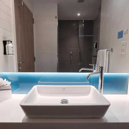 Express - Malta By Ihg Hotel St. Julian's