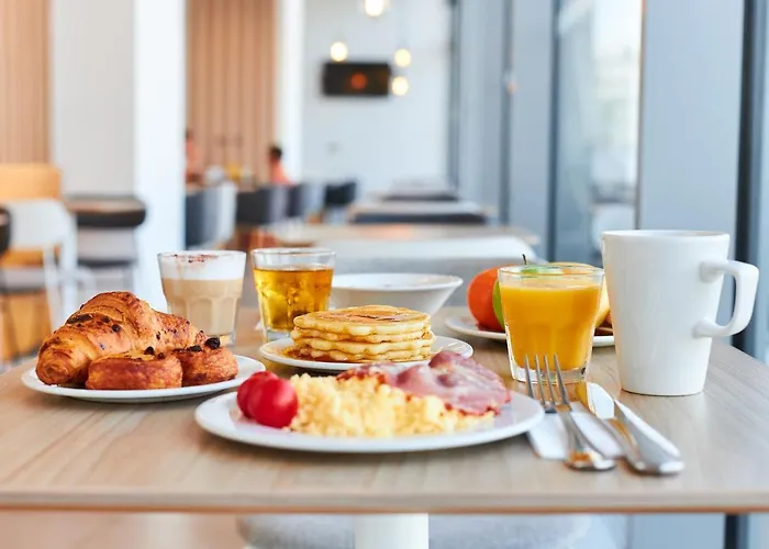 Hotel Express - Malta By Ihg 3*