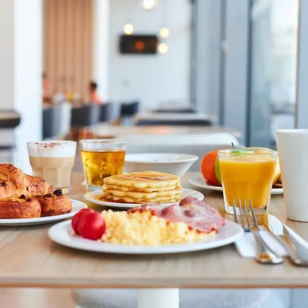 Hotel Express - Malta By Ihg 3*