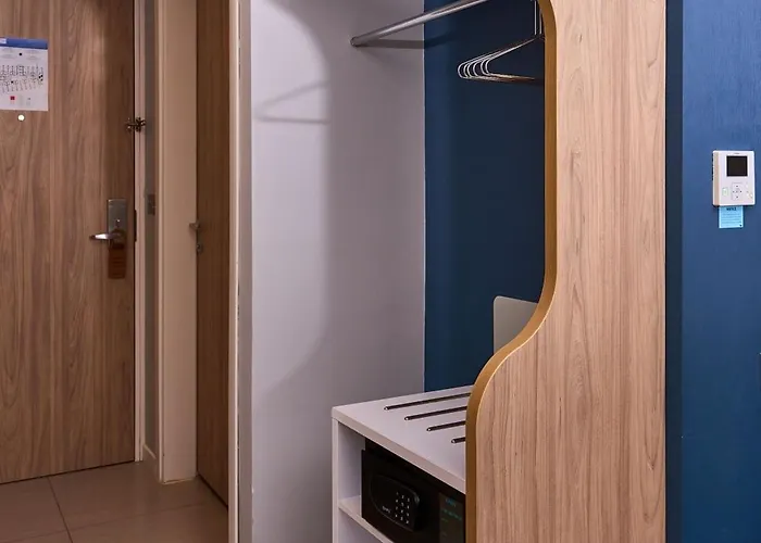 Express - Malta By Ihg Szálloda